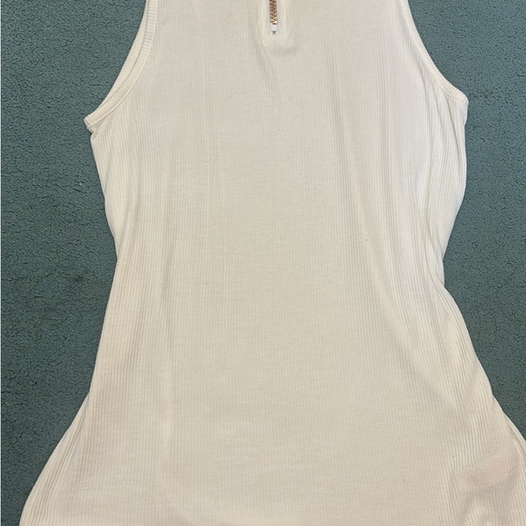 Women's Tank Tops Bundle - Picture 3 of 5